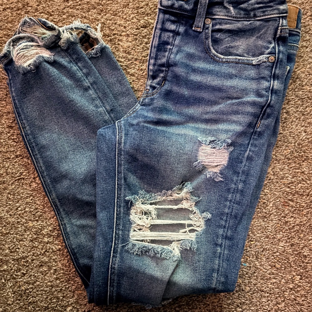 Distressed American eagle jeans